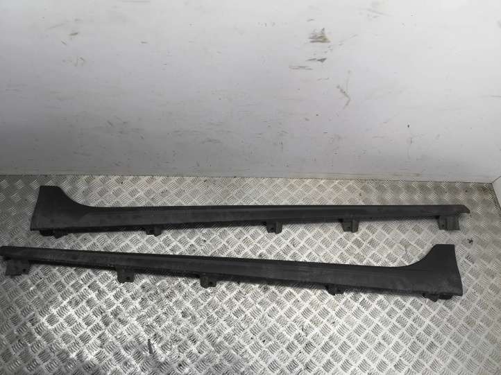 6F9853851 Seat Arona Slenkstis