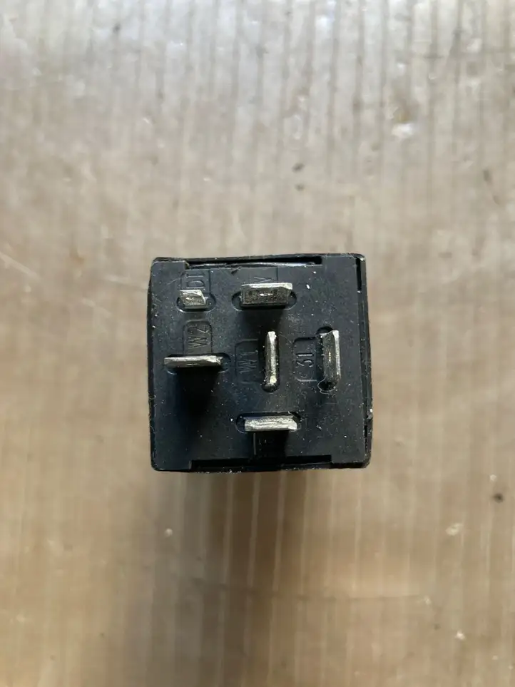 Porsche Cayenne (9PA) (2002 - 2010) 7L5907160 Другое реле — фото 3