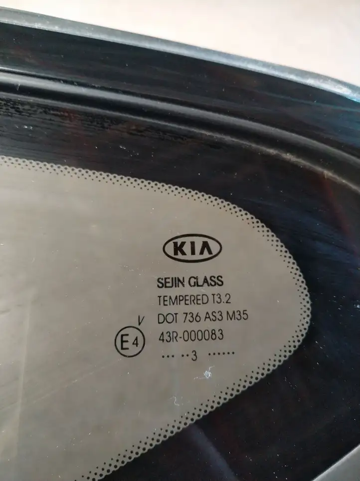 Kia Ceed (2015 - 2018) Заднее боковое стекло — фото 3