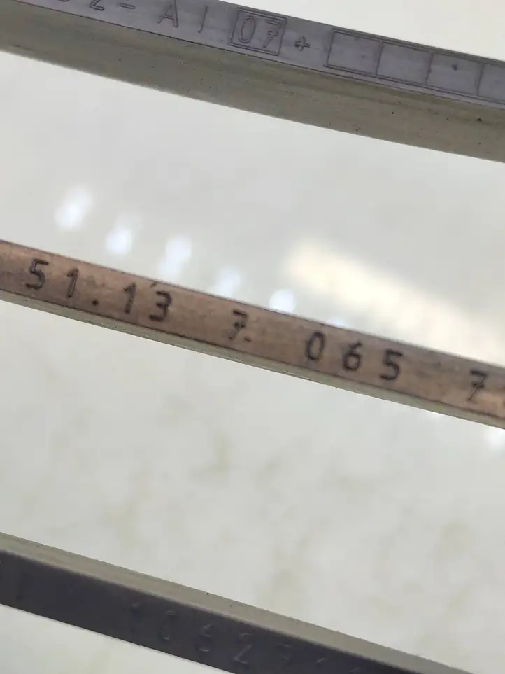 BMW 5 E60 E61 (2004 - 2010) 7065702 Верхняя решетка радиатора — фото 6