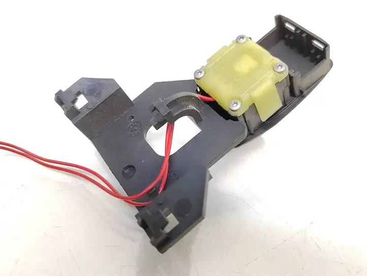 BMW 5 E60 E61 (2004 - 2010)  6947786 Переключатель регулировки высоты рулевого управления