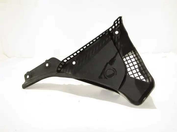 BMW 5 GT F07 (2010 - 2017)   Другая деталь отсека двигателя