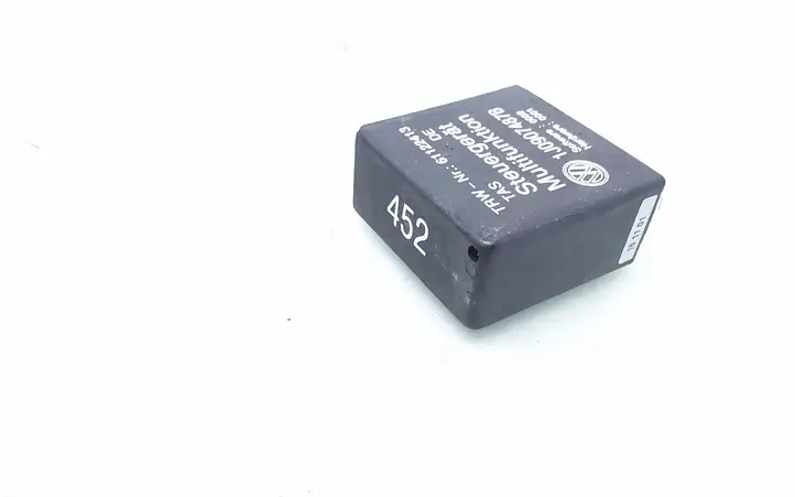 Volkswagen PASSAT B5.5 (2001 - 2005)  452 Другое реле