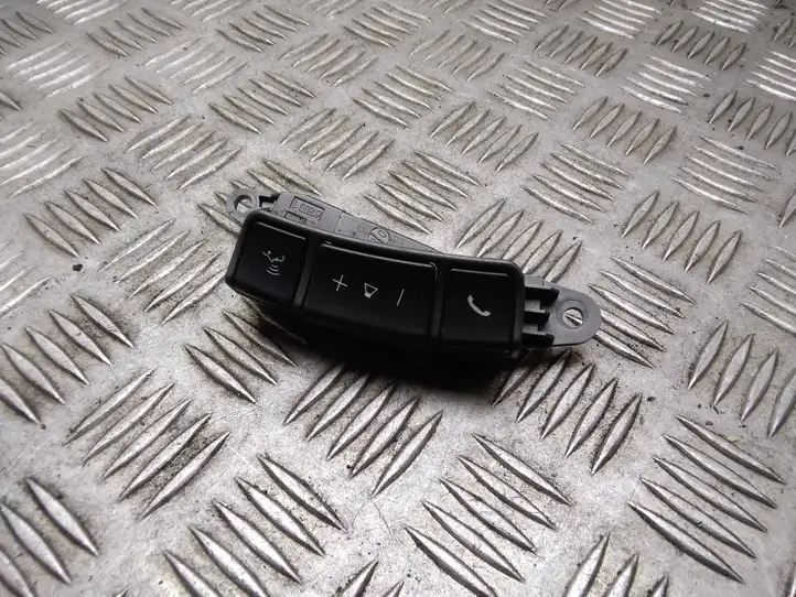 BMW 7 E65 E66 (2001 - 2008) 6911585 Кнопки на рулевом колесе — фото 1