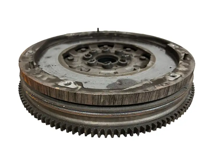 Nissan Qashqai (2006 - 2010) 28062010 Двухмассовый маховик — фото 1