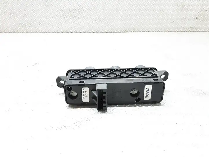 Honda Civic (2001 - 2005) A010NH365L Кнопка обогрева стекла — фото 2