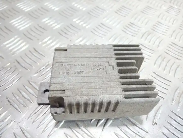 Mercedes-Benz A W168 (1997 - 2004)  A0275458032 Реле вентилятора охлаждения
