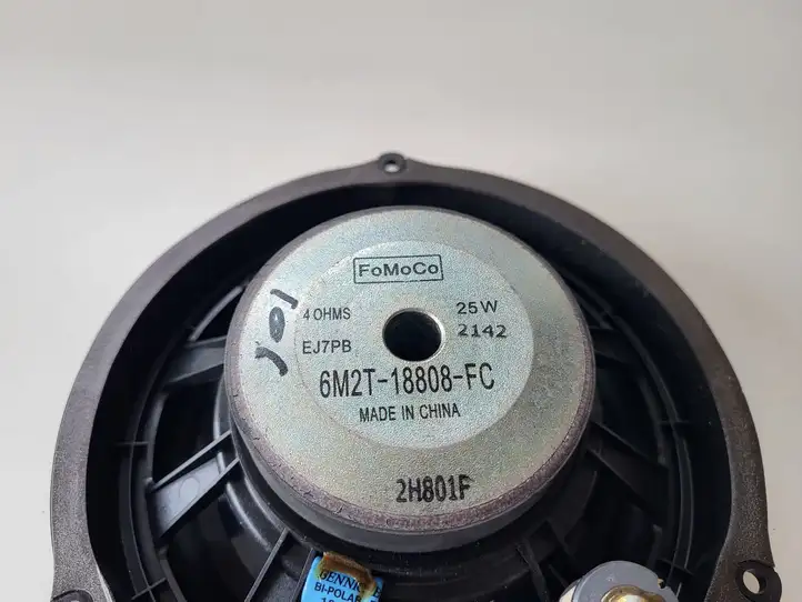 Ford C-MAX II (2010 - 2015) Твитер задних дверей — фото 4