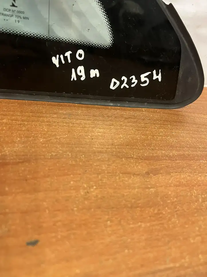 Mercedes-Benz Vito W447 (2014 - ) 43R000016 Заднее стекло — фото 3
