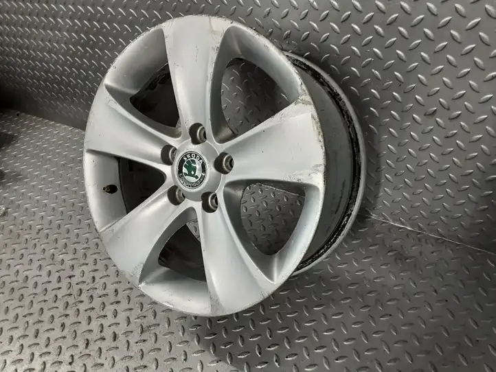 Skoda Superb B6 (3T) (2008 - 2015) 3T0601025N Легкосплавный колесный диск R16 — фото 2