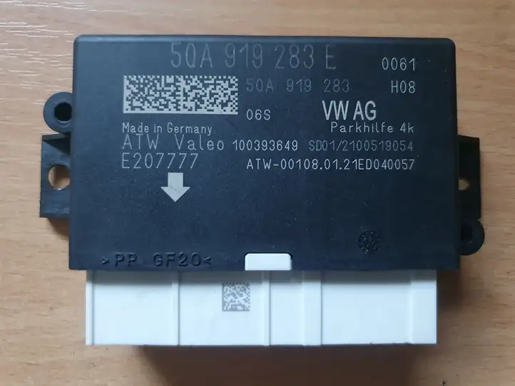 Audi Q3 F3 (2018 - )  5QA919283E Блок управления парковки