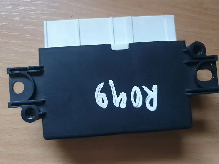 Audi Q3 F3 (2018 - )  5QA919283E Блок управления парковки