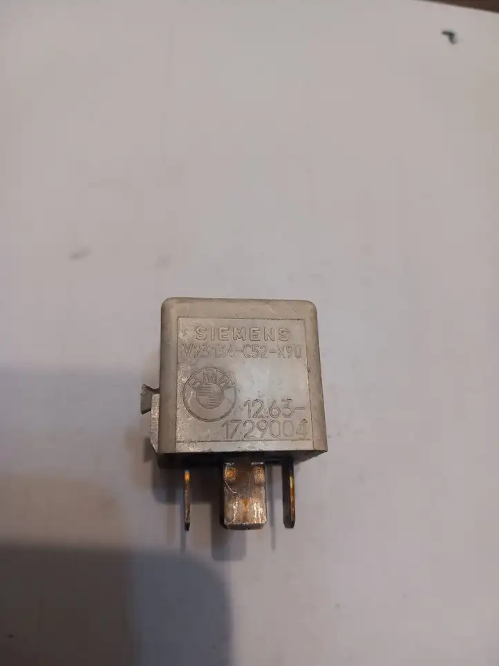 BMW 5 E39 (1996 - 2003)  12631729004 Другое реле