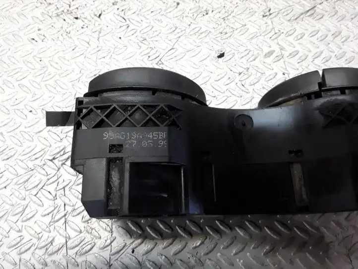 Ford Focus (1998 - 2004) 93AG19A945BF Кнопка обогрева стекла — фото 2