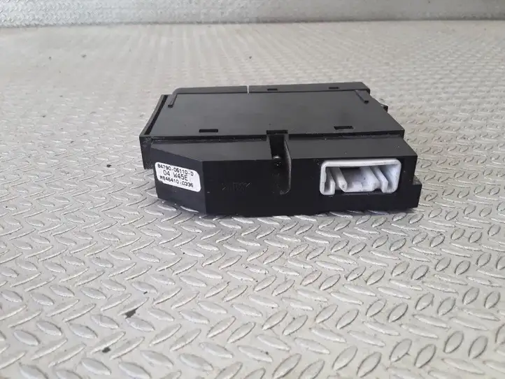 Toyota Avensis T250 (2003 - 2006) 8479005110D Кнопка обогрева стекла — фото 2
