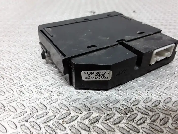 Toyota Avensis T250 (2003 - 2006) 8479005110D Кнопка обогрева стекла — фото 2