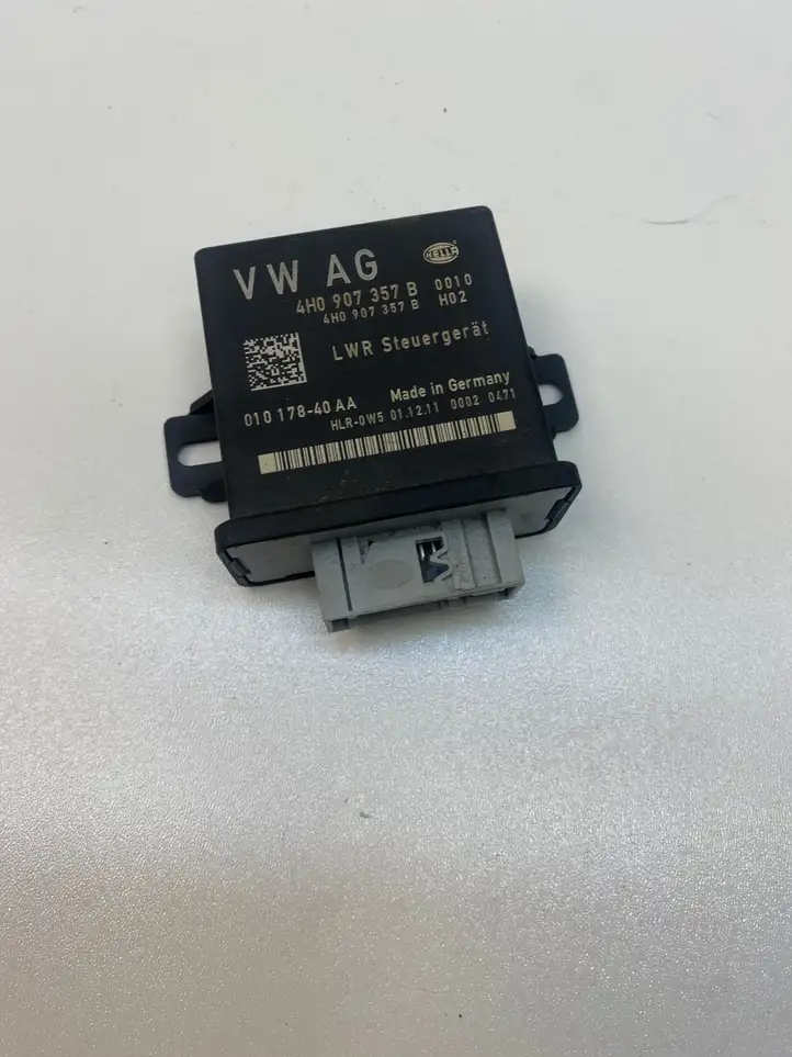Audi A4 S4 B8 8K (2007 - 2011) 4H0907357B Блок розжига ксенона — фото 1