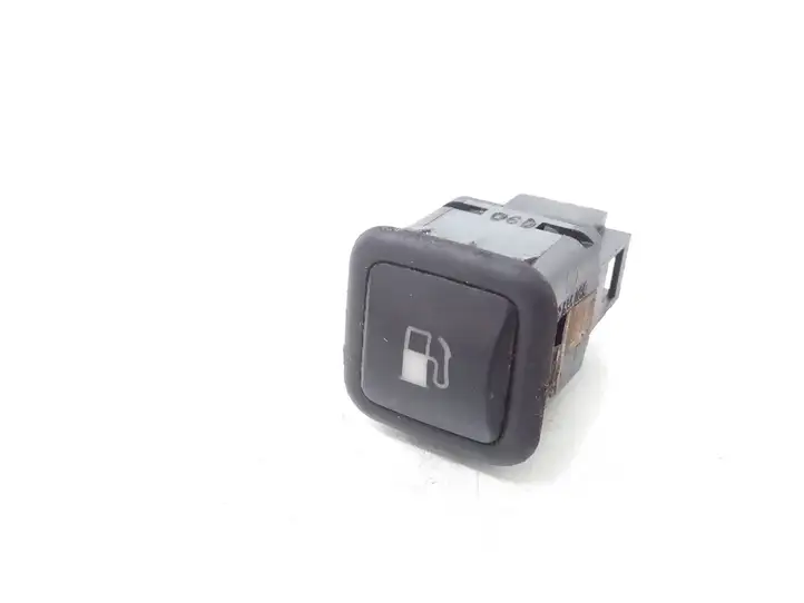 Volkswagen Golf IV (1998 - 2005)  3B0959833A Включатель открытия топливного бака