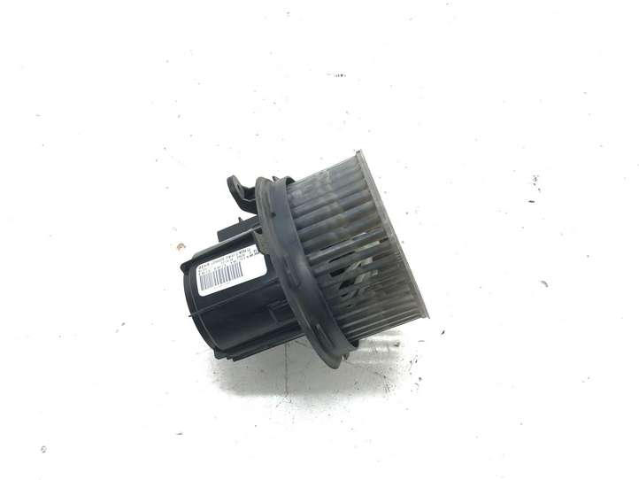 Mercedes-Benz C W204 (2007 - 2014)  L5964008 Вентилятор печки