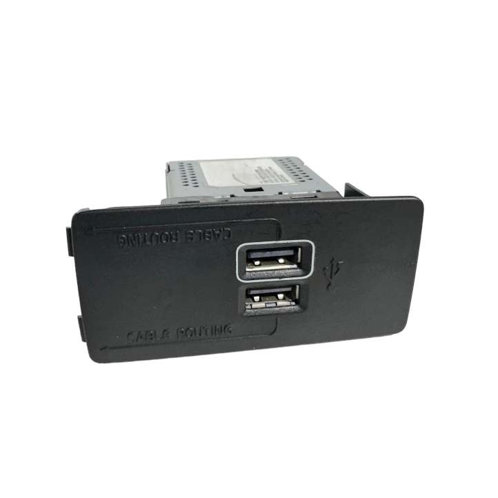 31407038 Volvo XC90 USB jungtis