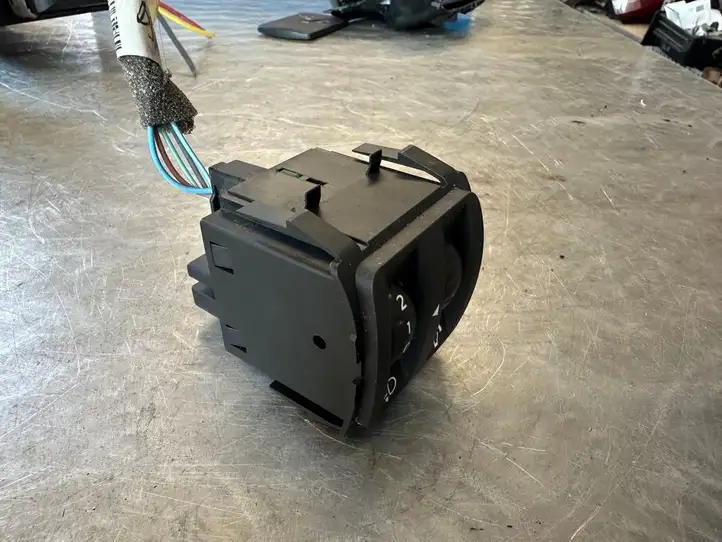 Renault Scenic III -  Grand scenic III (2009 - 2016)  251900001RD Включатель регулировки высоты фонарей