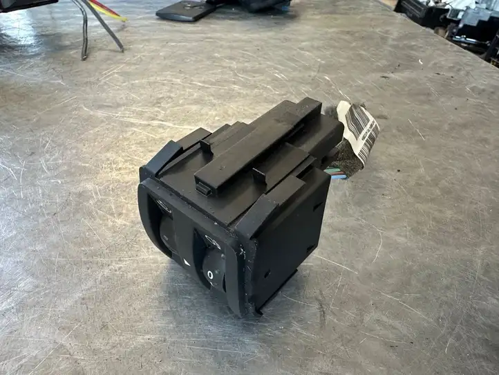 Renault Scenic III -  Grand scenic III (2009 - 2016)  251900001RD Включатель регулировки высоты фонарей