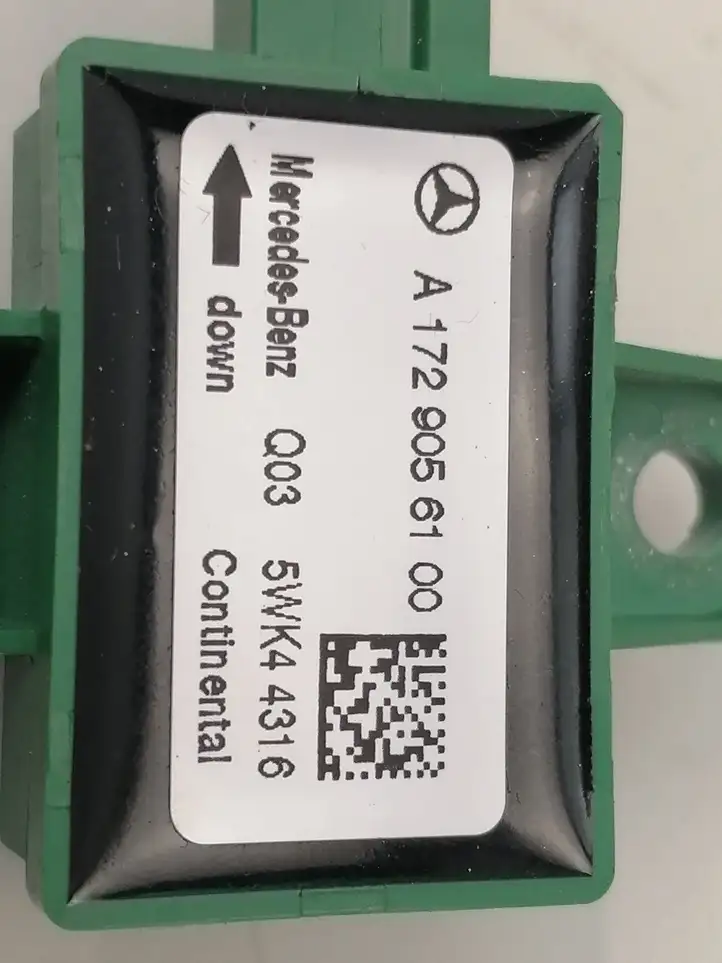 Mercedes-Benz E W212 (2009 - 2016) A1729056100 Датчик удара SRS — фото 5