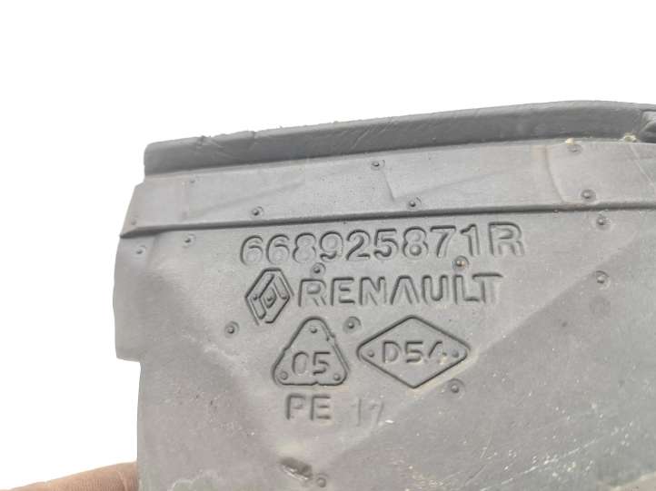 668925871r Renault Trafic III (X82) Putoplastas sparno