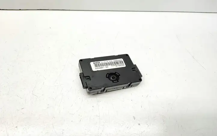 BMW X3 F25 (2010 - 2017)  9202997 Усилитель антенны