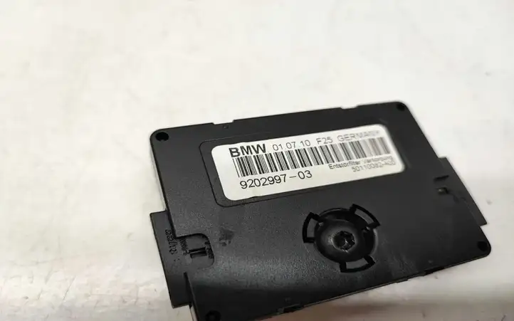 BMW X3 F25 (2010 - 2017)  9202997 Усилитель антенны