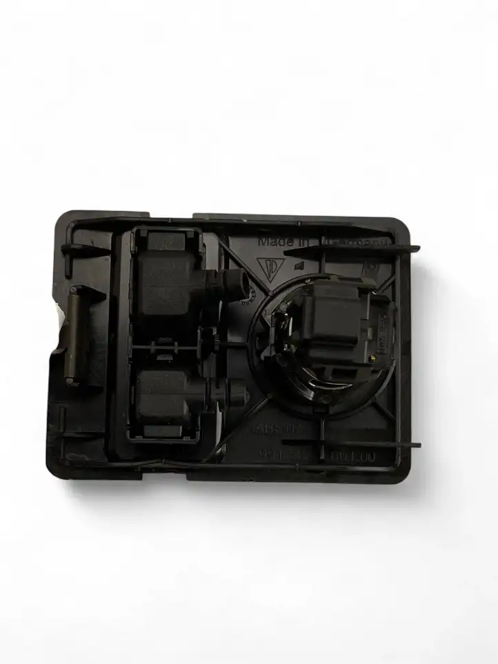 Porsche 911 991 (2011 - 2019) 99155260100 Розетка 12V (передняя) — фото 5