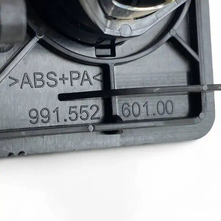 Porsche 911 991 (2011 - 2019) 99155260100 Розетка 12V (передняя) — фото 8