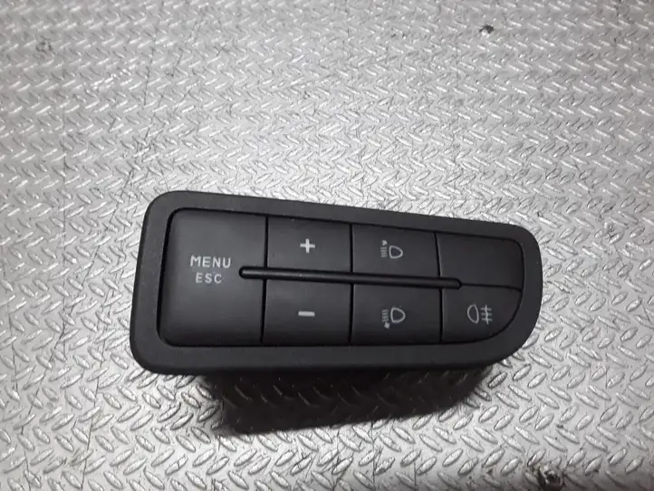 Fiat Punto (188) (1999 - 2010) 735367267 Включатель регулировки высоты фонарей — фото 1