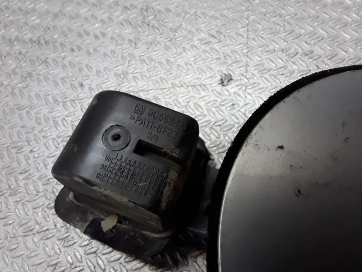 Opel Zafira A (1999 - 2003) 90559413 Крышка топливного бака — фото 2