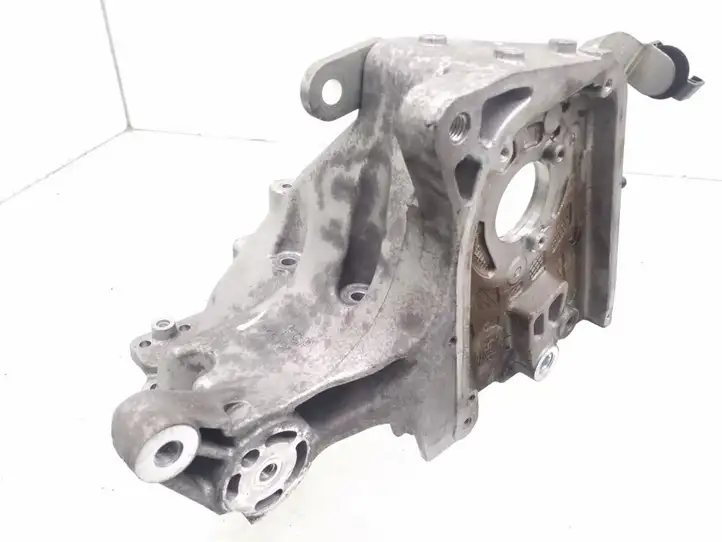 Opel Astra H (2004 - 2009) 55196092 Кронштейн топливного насоса — фото 1