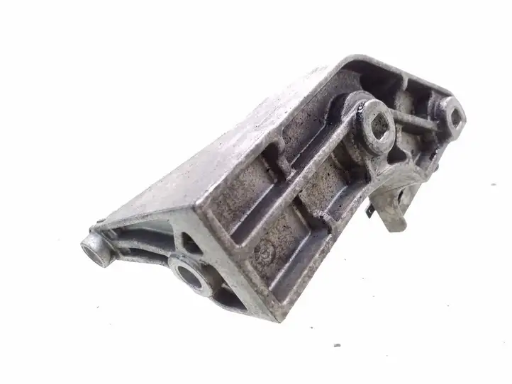 Volvo S40, V40 (2000 - 2004) 8200055566 Кронштейн топливного насоса — фото 3