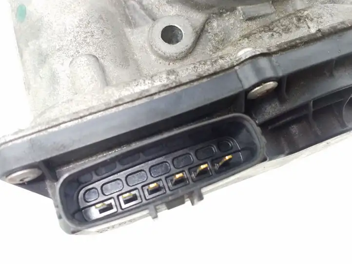 Toyota Auris E180 (2012 - 2018) 220300T110 Дроссельная заслонка — фото 5