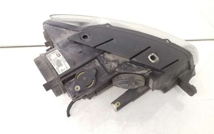 Volkswagen PASSAT B6 (2005 - 2010)  3C0941005AB Передняя фара