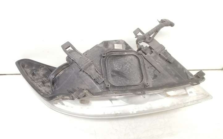 Ford Focus (2005 - 2008)  8M5113W030AD Передняя фара