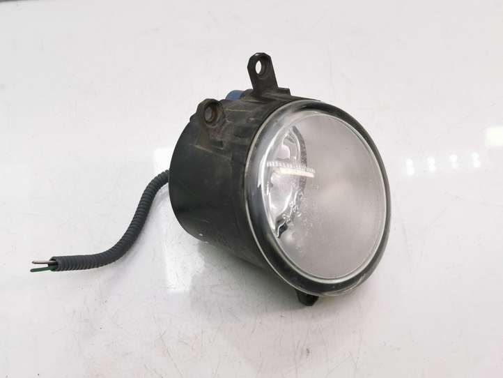 Toyota Avensis T250 (2006 - 2009)  812200D041 Передняя противотуманная фара