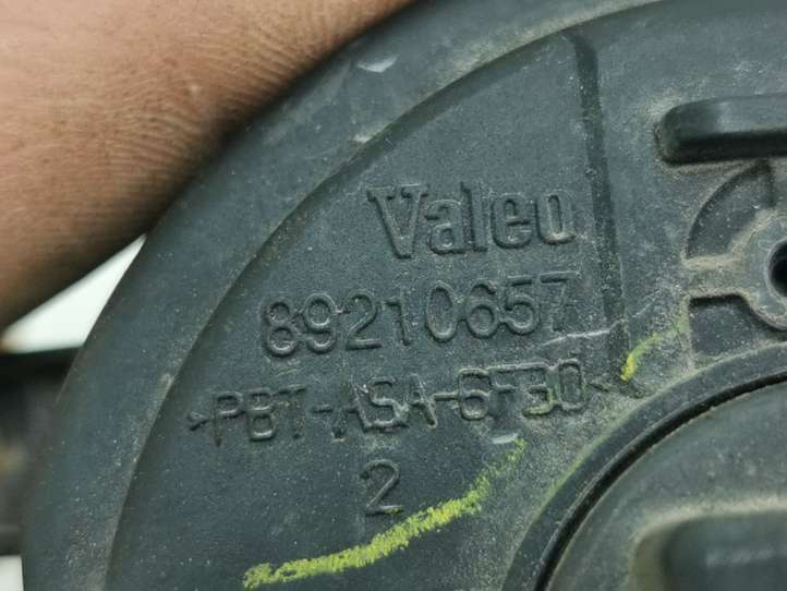 Toyota Avensis T250 (2006 - 2009)  812200D041 Передняя противотуманная фара