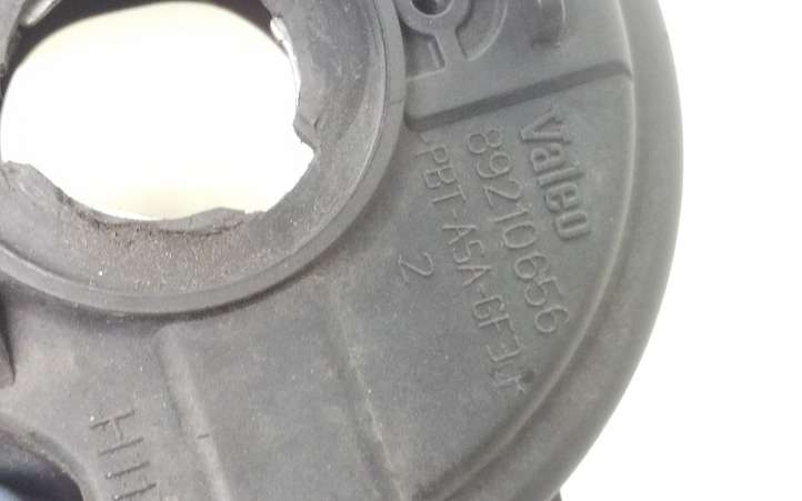 Toyota Avensis T250 (2006 - 2009)  812100D040 Передняя противотуманная фара