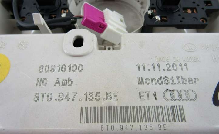 Audi A4 (2007 - 2011)   Другой фонарь салона