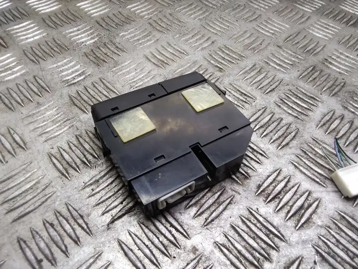 Toyota Avensis T250 (2003 - 2006) 8479005130C Кнопка обогрева стекла — фото 2