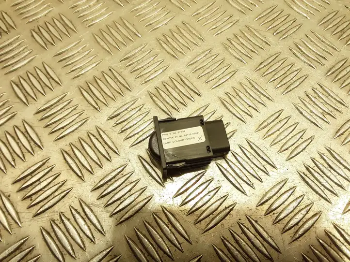 Toyota Corolla Verso E121 (2004 - 2007)  8415202021 Включатель регулировки высоты фонарей