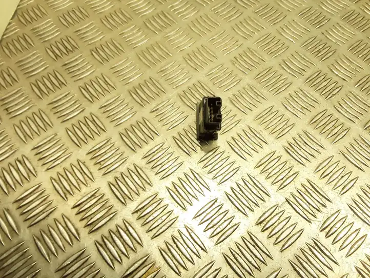 Toyota Corolla Verso E121 (2004 - 2007)  8415202021 Включатель регулировки высоты фонарей