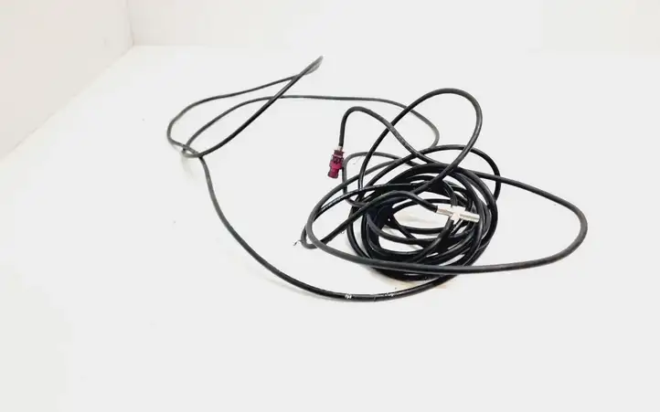 BMW 7 F01 F02 F03 F04 (2008 - 2016)  11108490 Проводка камеры