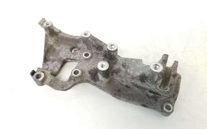 Mitsubishi ASX (2010 - 2016)  1801A070 Кронштейн компрессора кондиционера воздуха