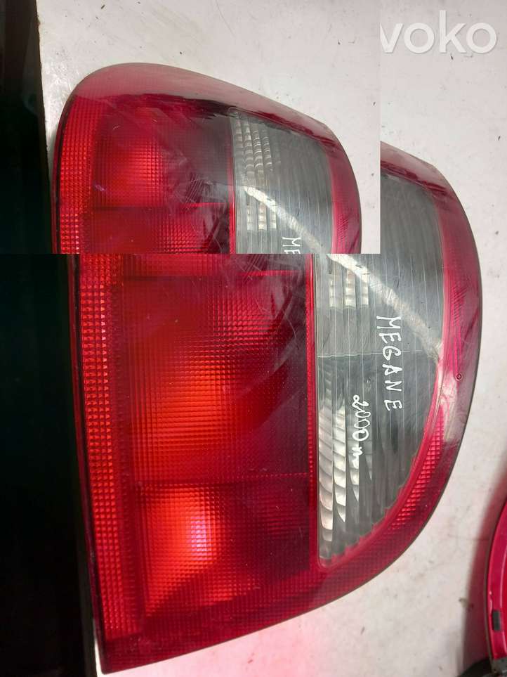 Renault Megane I (1995 - 2002)  151639 Задний фонарь в кузове