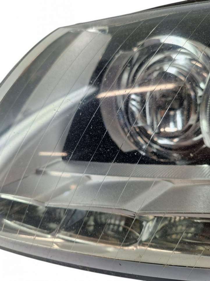 Audi A6 (2008 - 2011)   Передняя фара